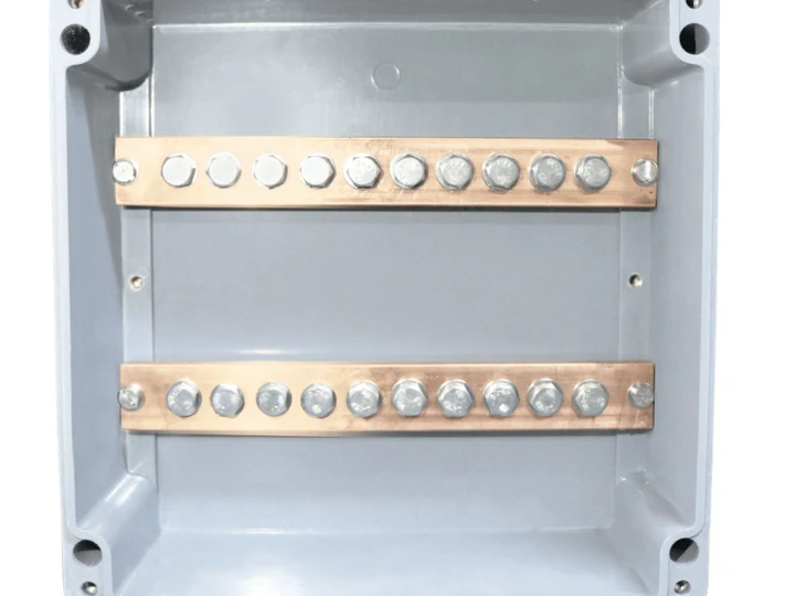 Battery Combiner Box 2 x 8 Way